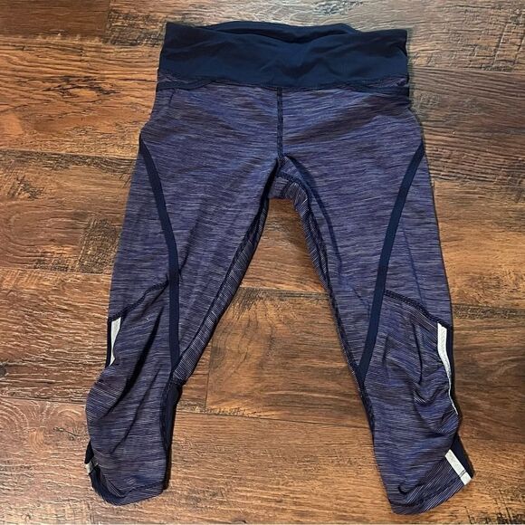 Lululemon Athletica Capri pants size 4 - Picture 12 of 12